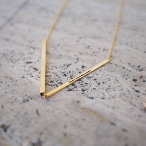 Convertible bar chevron necklace - Engraved with name (Christina) - Picture 2 of 3